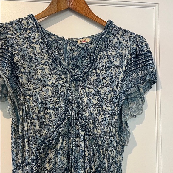 Faherty Bonita Floral Print Ruffle Tiered Dress Blue Flutter Sleeve -Size XL - Picture 8 of 9